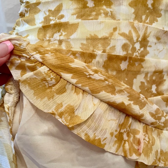 Selfie Leslie Mini Yellow Dress - Picture 8 of 9